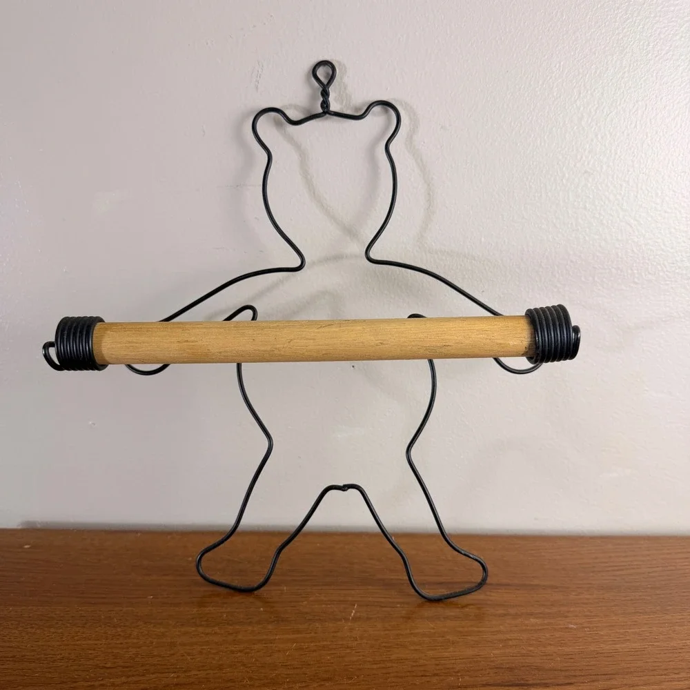 Primitive Country Teddy Bear Wire Wall Towel Holder Wood Dowel Farmhouse Decor
